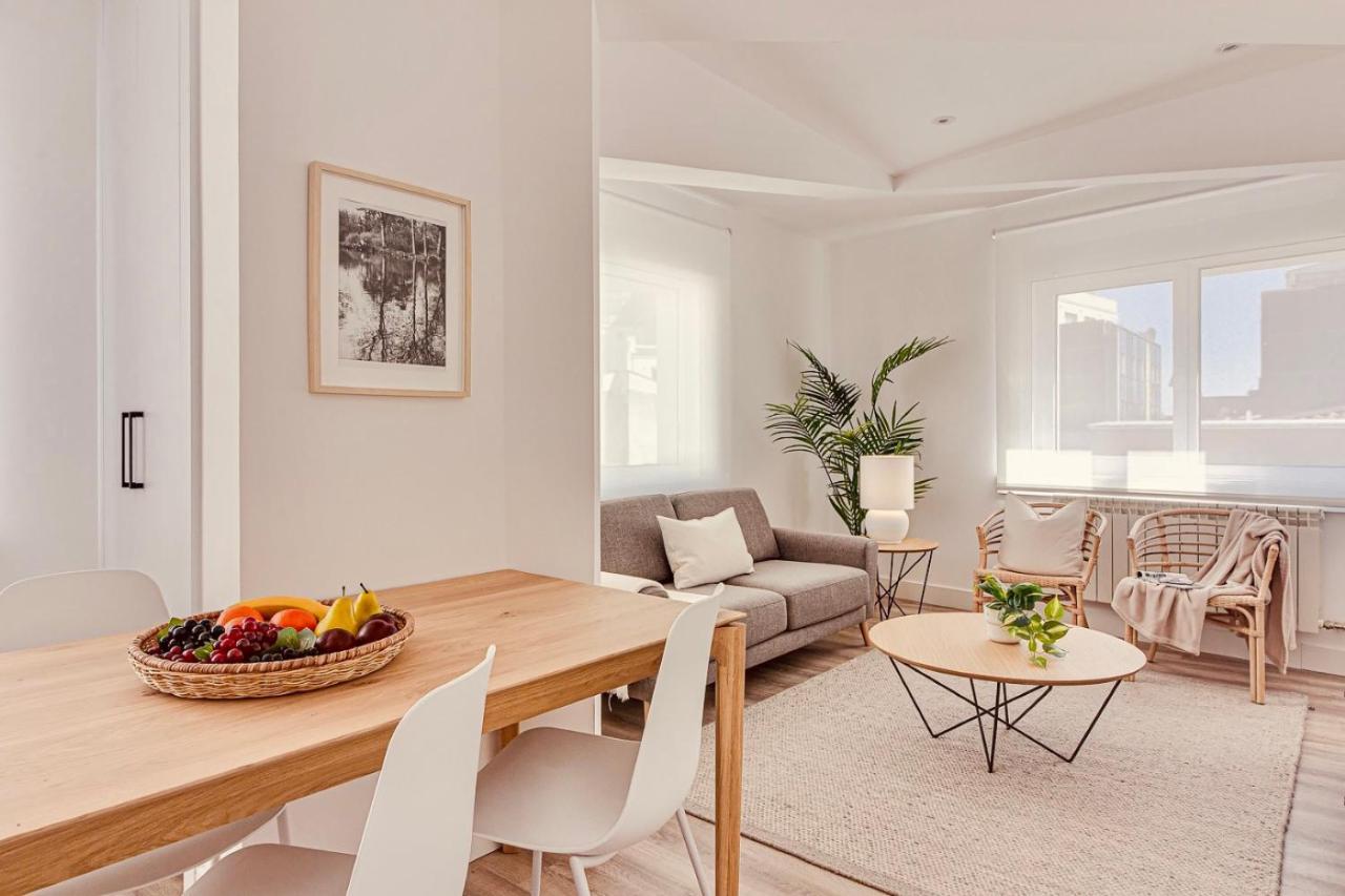 Main Street Deluxe Apartment A Coruna Bagian luar foto