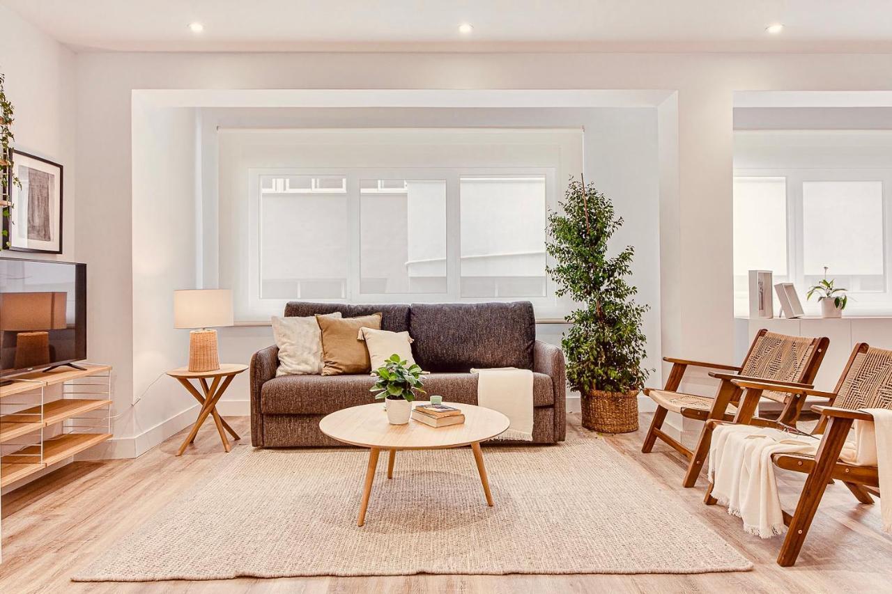 Main Street Deluxe Apartment A Coruna Bagian luar foto